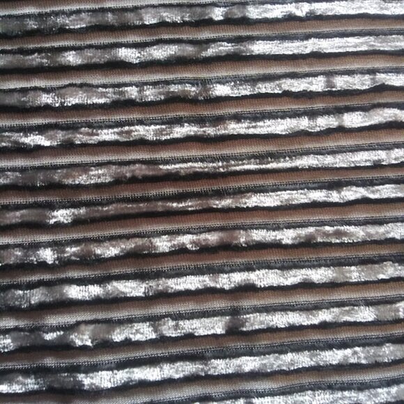 Jones New York women's size XL black and gray striped blouse - Picture 12 of 15